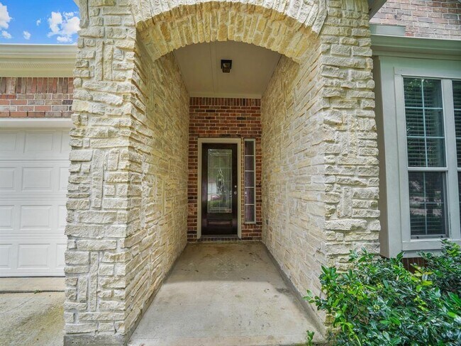 Foto del edificio - 2909 Laurel Brook Ln