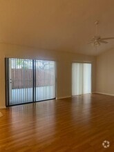 Building Photo - 1230 Summit Pl Cir