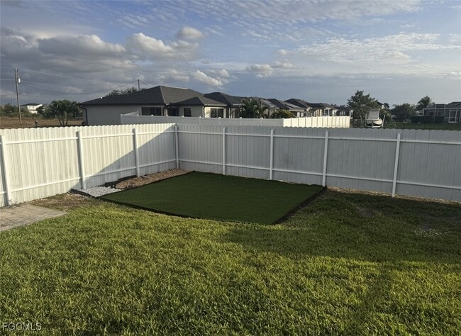 Building Photo - 1923 NW 10th Ave