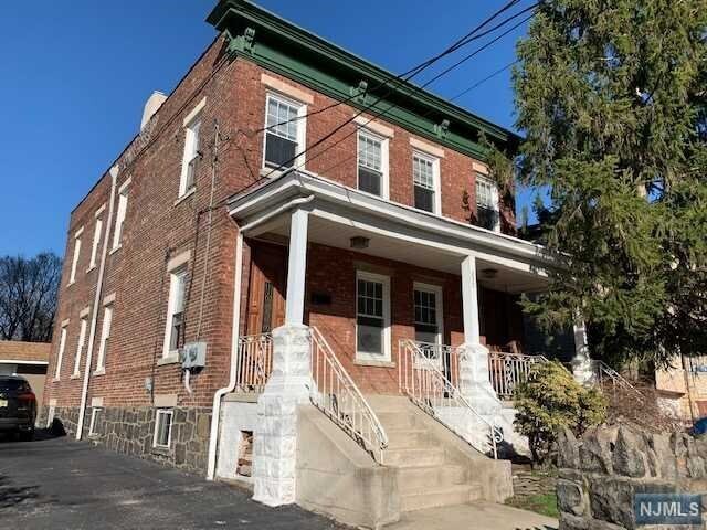 Primary Photo - 295 Whiteman St