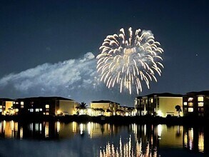 Building Photo - 323 Leeward Ln