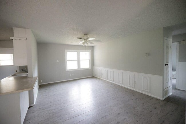 Building Photo - 5402 48th St