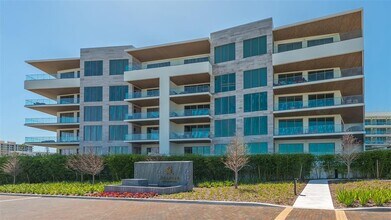 Building Photo - 1591 Gulf of Mexico Dr
