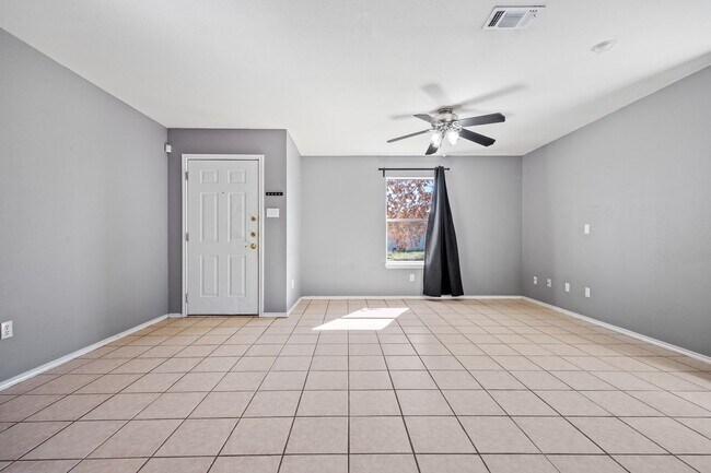 Foto del edificio - Charming 3-Bedroom Home Near Lackland AFB!