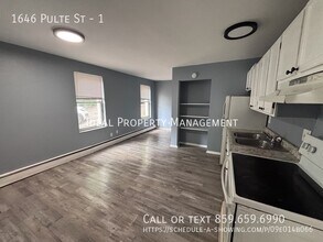 Building Photo - 1646 Pulte St