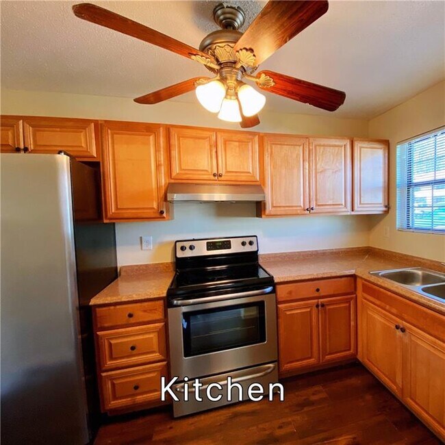 Foto del edificio - 2493 Hidden Cove Ct