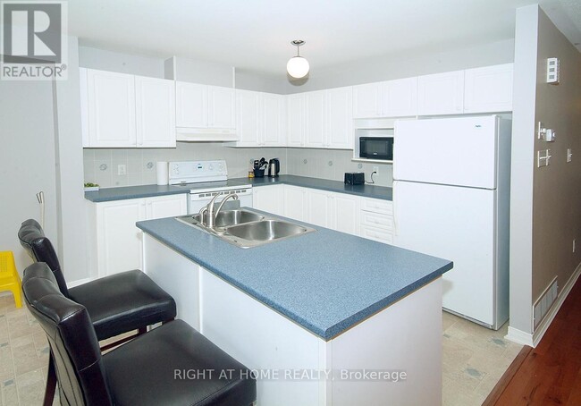 Photo du bâtiment - 37 Barnstone Dr