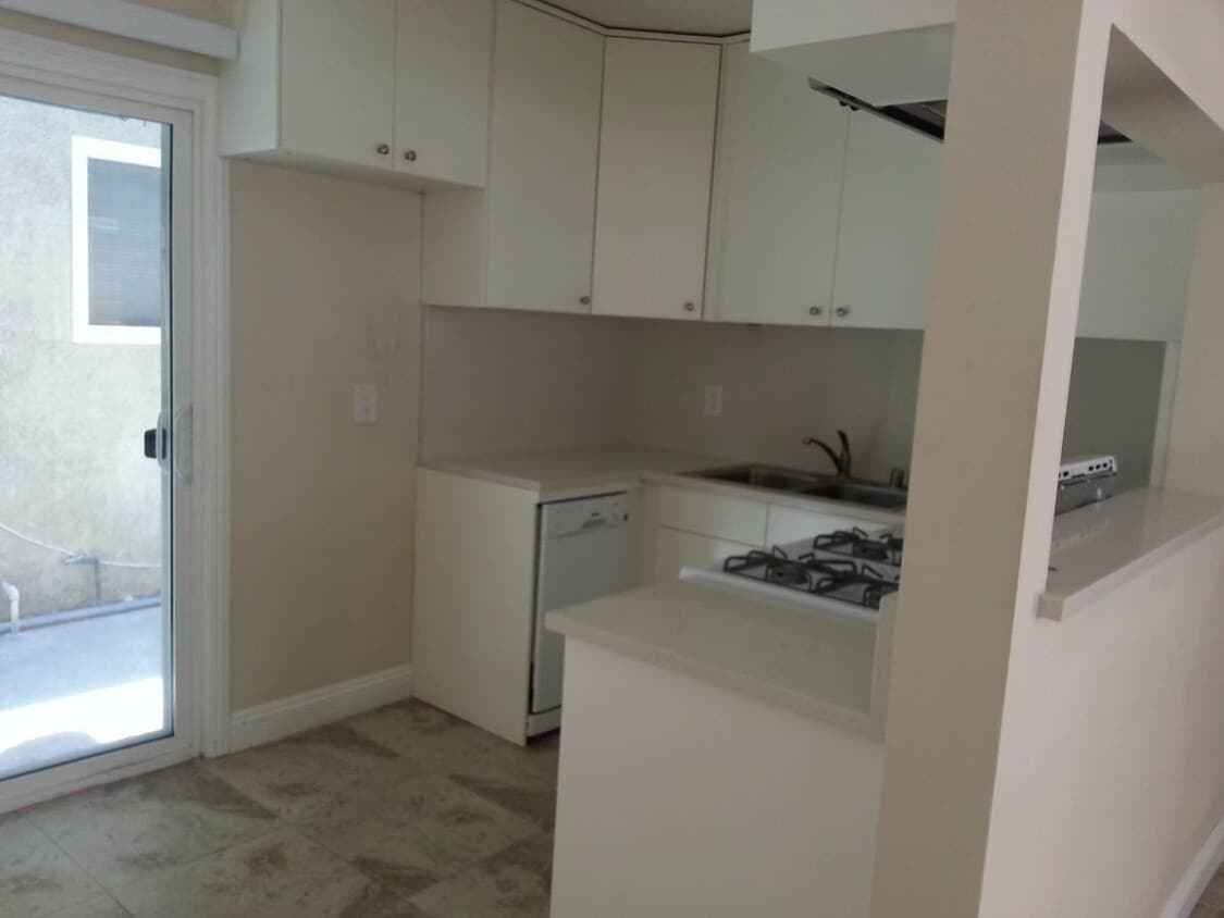 Photo - 211 Seal Beach Blvd (Seal Beach, CA)