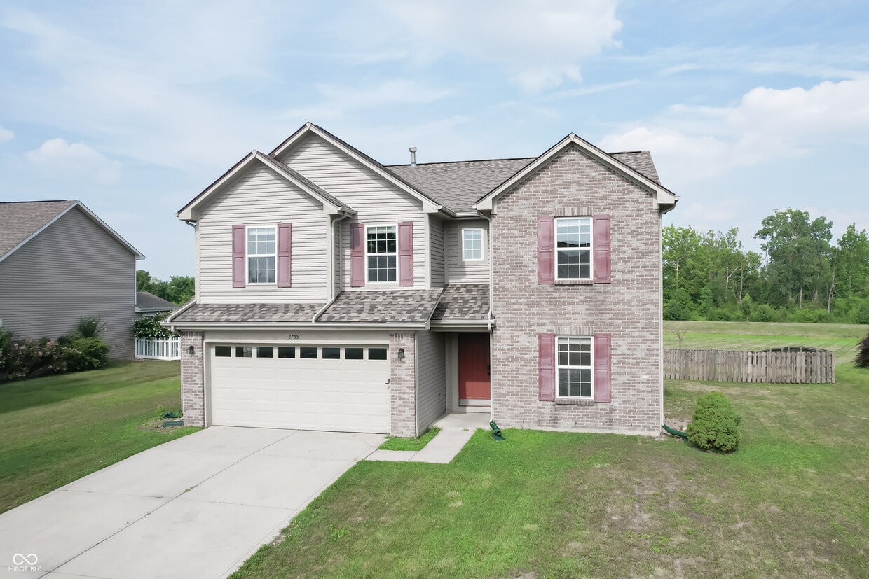 Primary Photo - 2755 Bluewood Way