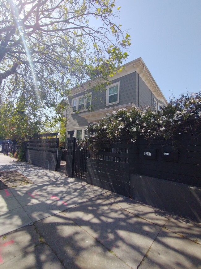 Foto del edificio - 6231 San Pablo Ave