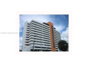 Building Photo - 36 NW 6th Ave