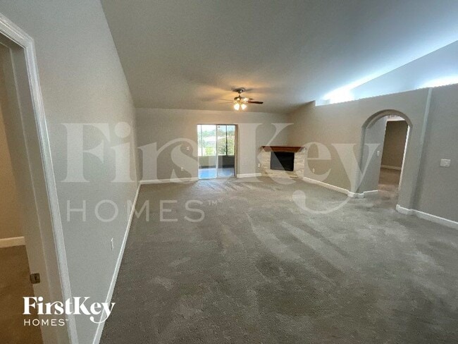 Building Photo - 2645 Sunset Cir