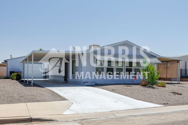 Foto del edificio - Great Location, Great Home with all Applia...