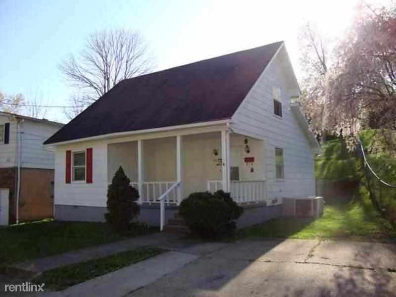 Foto principal - 3 br, 1.5 bath House - 311 Rotary Rd