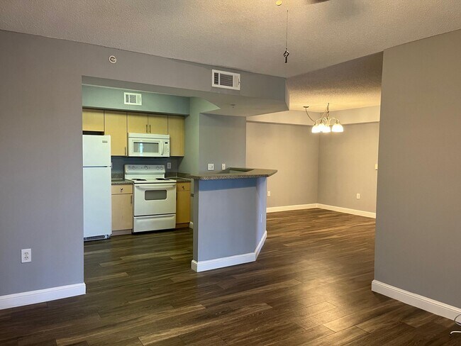 Foto del edificio - 3649 NW Mediterranean Ln