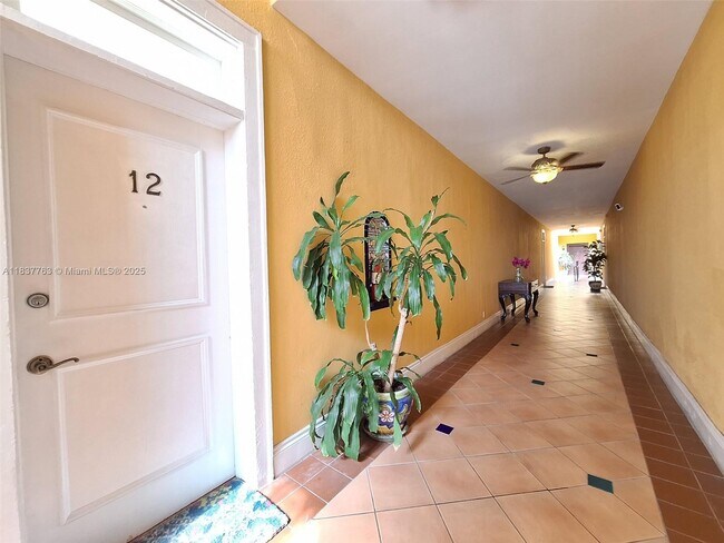 Foto del edificio - 1361 Meridian Ave