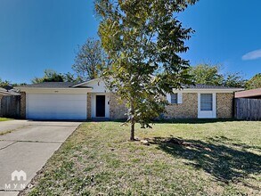 Building Photo - 5213 Wendel Dr
