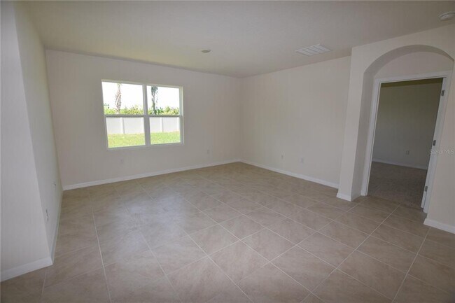 Foto del edificio - 3330 Eastgrove Ter