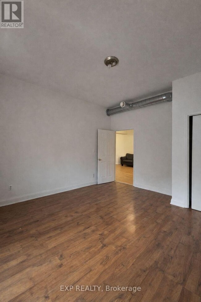 Building Photo - 88 Colborne St