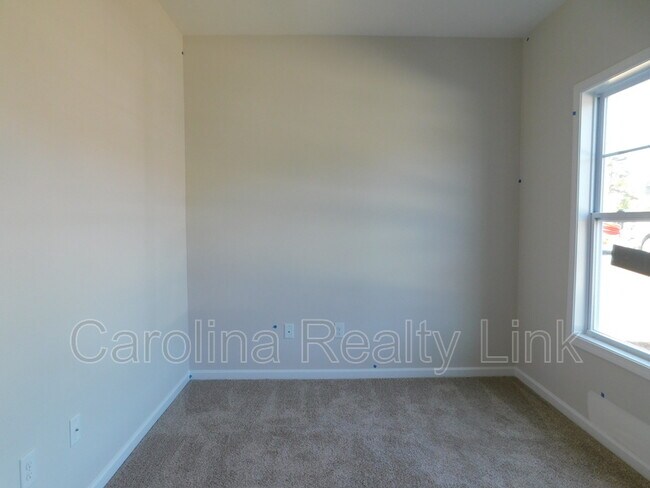 Foto del edificio - 288 Red Maple Loop