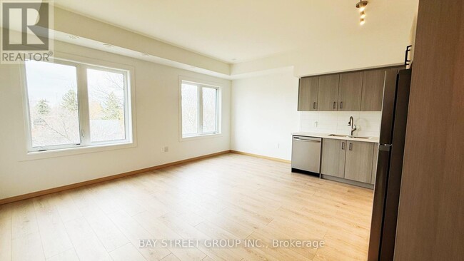Building Photo - 3445-C23445 Sheppard Ave E