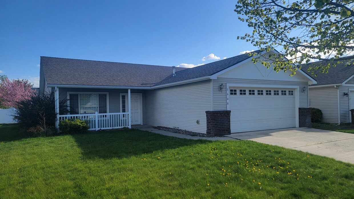 Foto principal - 3 Bedroom 2 Bath Home In North Spokane