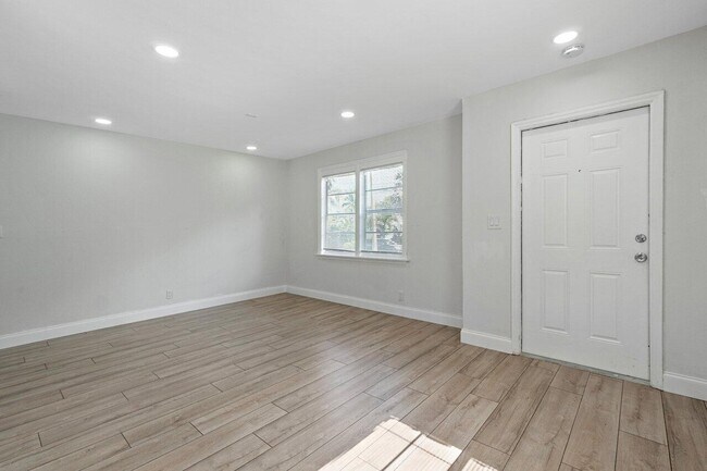 Foto del edificio - 815 33rd St