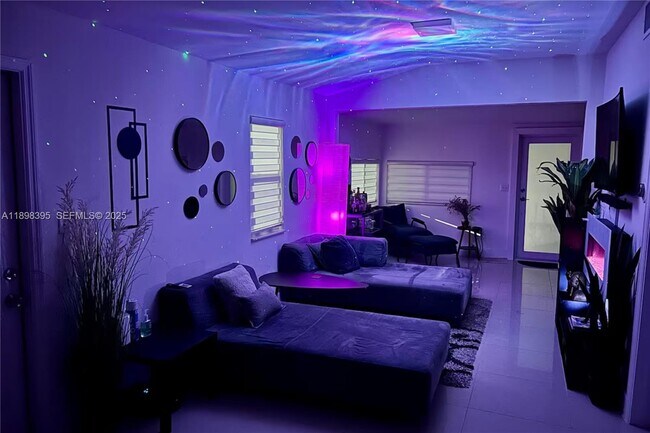 Foto del edificio - 3132 NW 43rd St