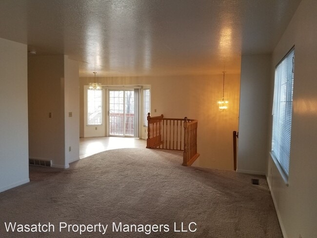 Building Photo - 2 br, 2 bath House - 1080 Elgin Avenue