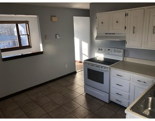 Building Photo - 12 Riverlin Pkwy