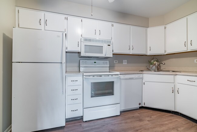 Foto del edificio - 713 Central Rd