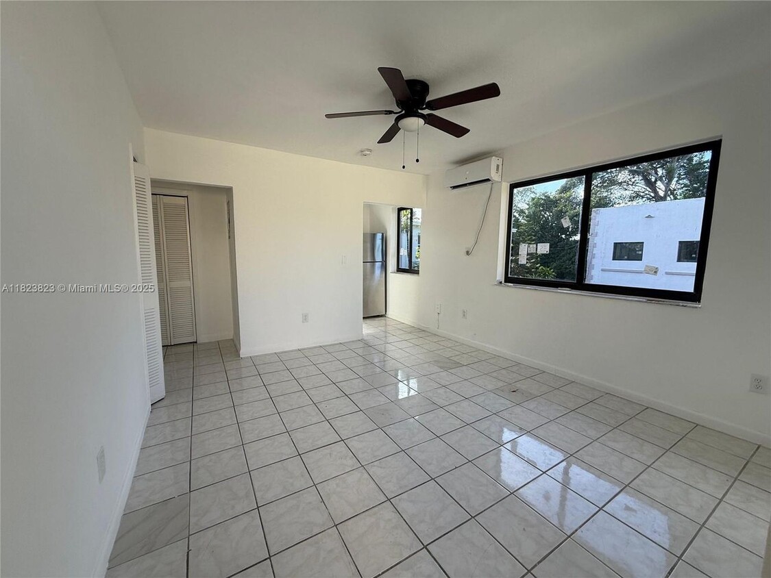 Photo - 1037 SW 4th St-4-4
