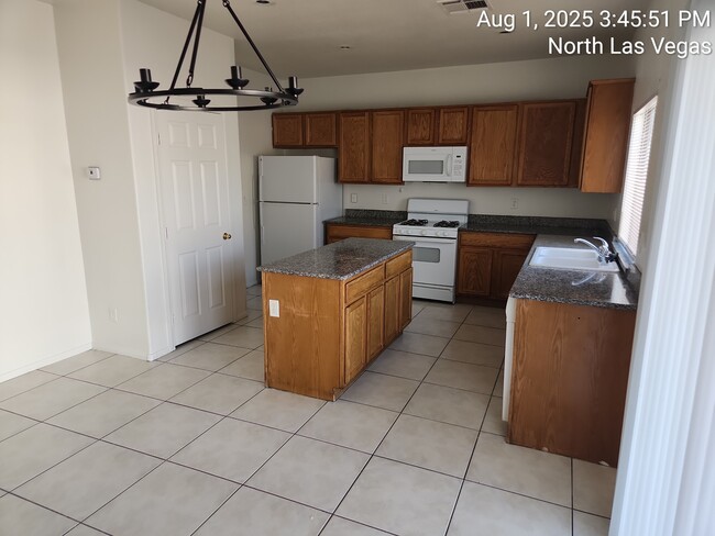 Foto del edificio - 5612 Distant Drum St