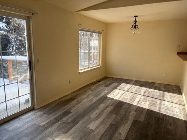 Foto del edificio - 726-728 E Spokane Ave