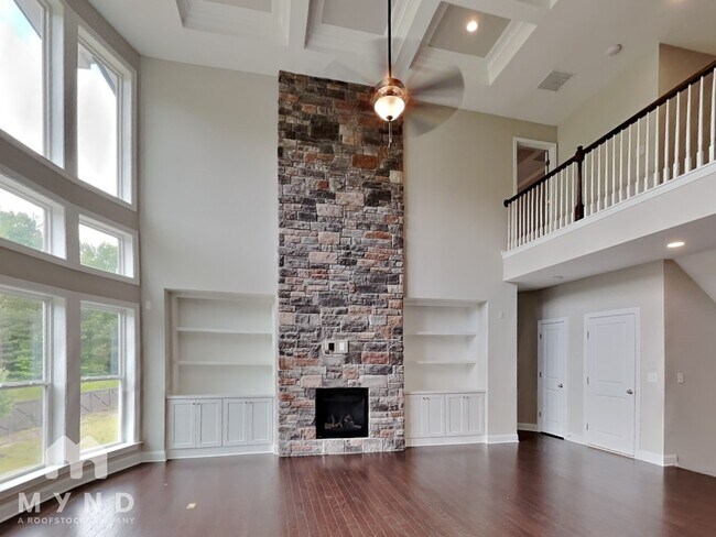 Foto del edificio - 3930 Starwood Dr