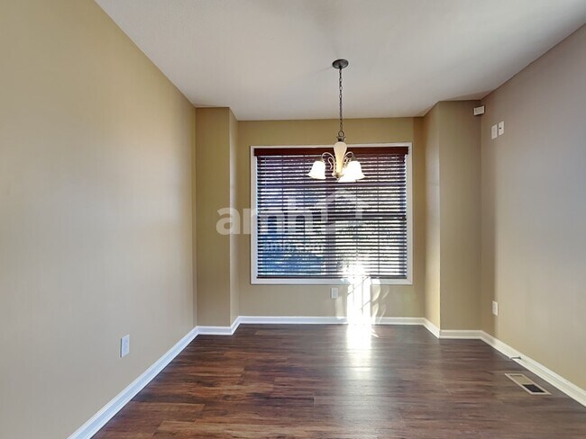 Foto del edificio - 5716 Capeside Ln