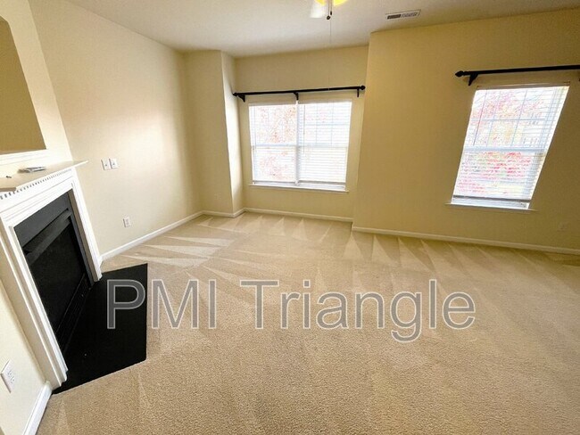 Foto del edificio - 316 Linden Park Ln