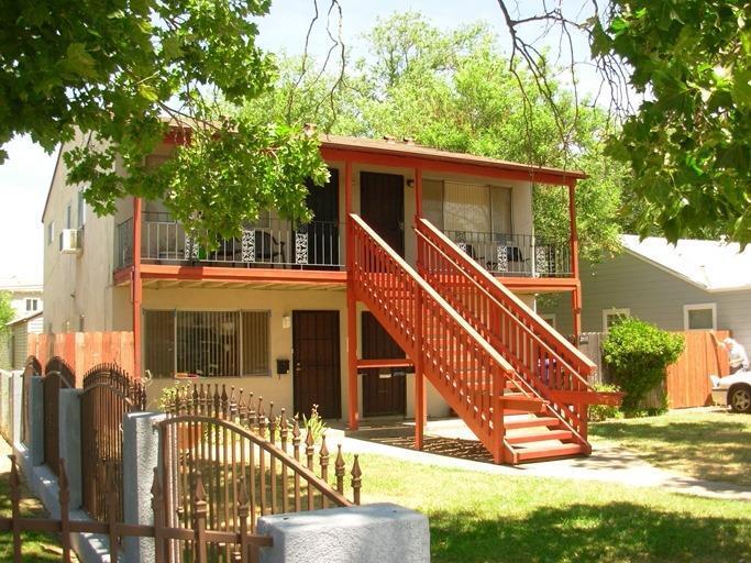 Primary Photo - 2117 15th Ave