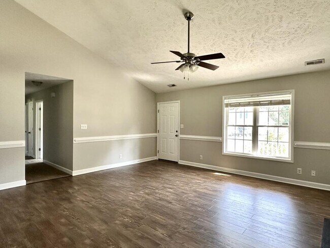 Foto del edificio - 124 Bayou Ct