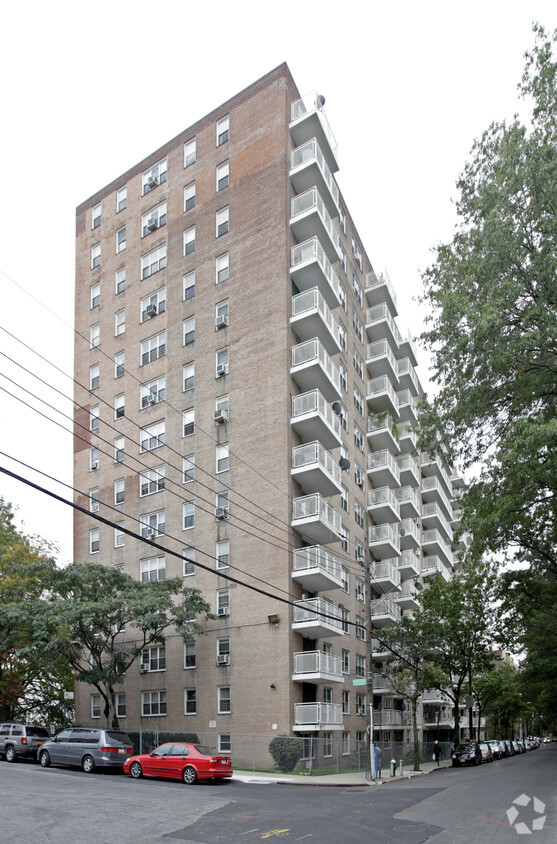 Primary Photo - Parkside Apartments