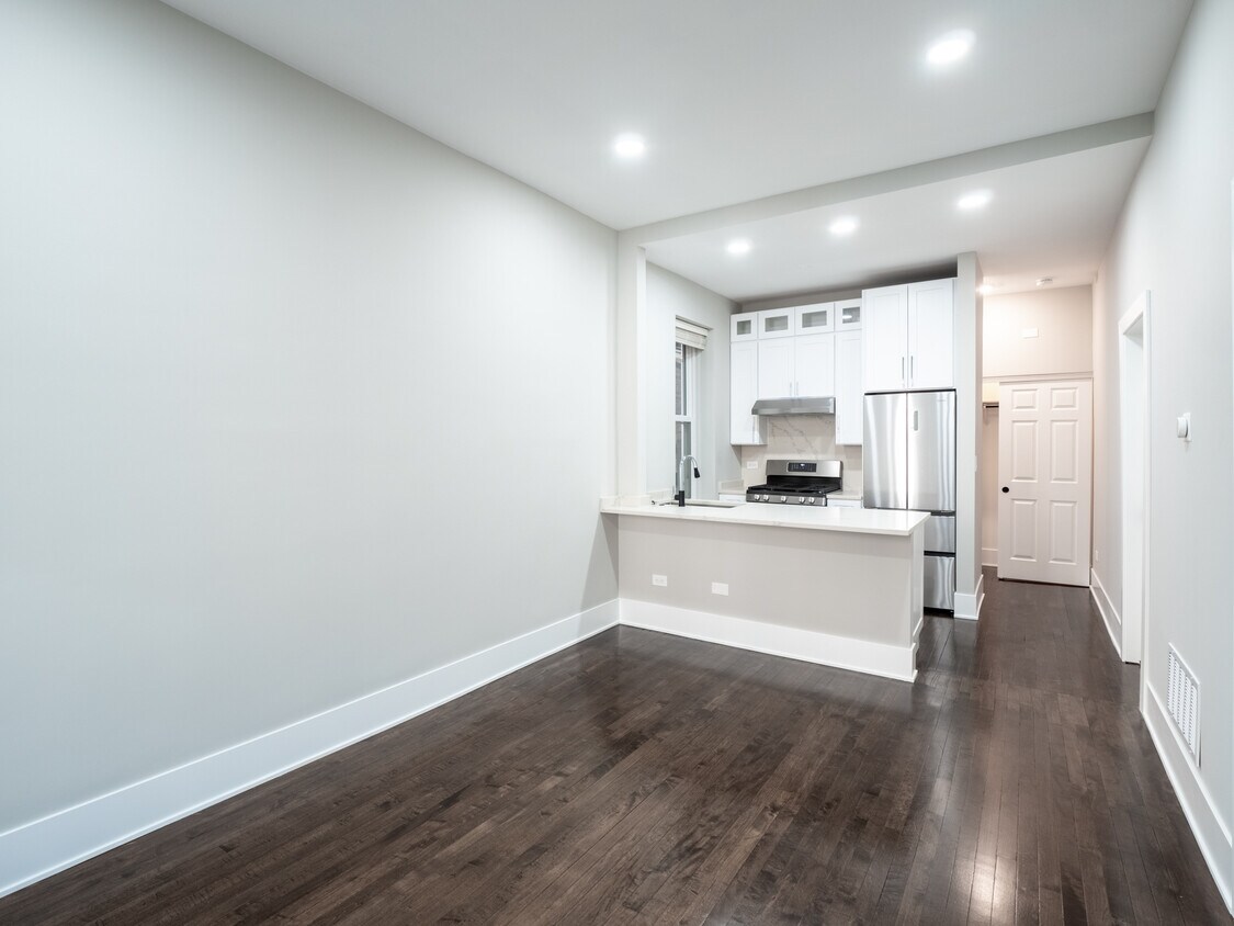 Building Photo - 1530 w thomas #1F