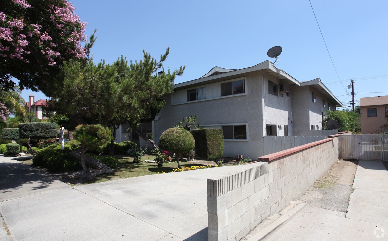 Building Photo - 34-38 Fano St
