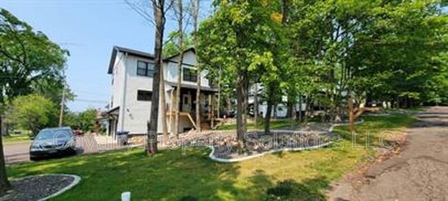 Building Photo - 1229 Missouri Ave