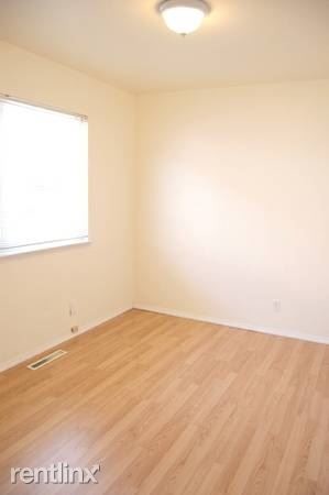 Foto del edificio - 1262 W Mc Kinley Ave