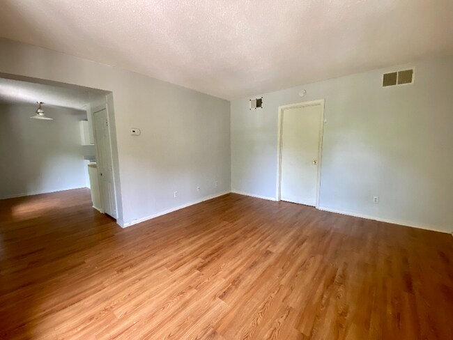 Foto del edificio - 2307 S Fraser St