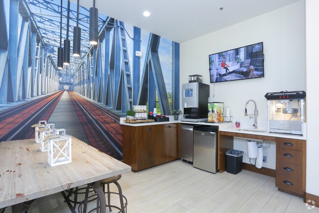 Clubhouse Coffee Bar - Spur