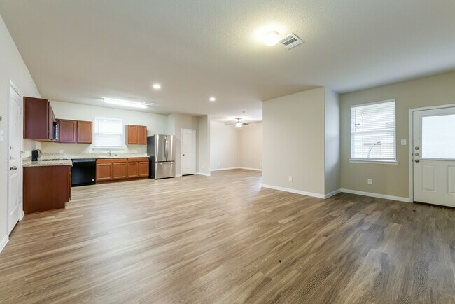 Foto del edificio - 18606 Cooper Ravine Way