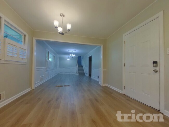 Building Photo - 4142 Pine Valley Dr