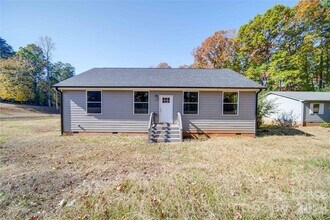 Building Photo - 112 Rockwell Ct