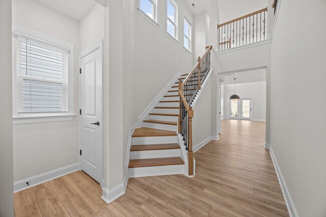 Foto del edificio - 2561 Legrande Way